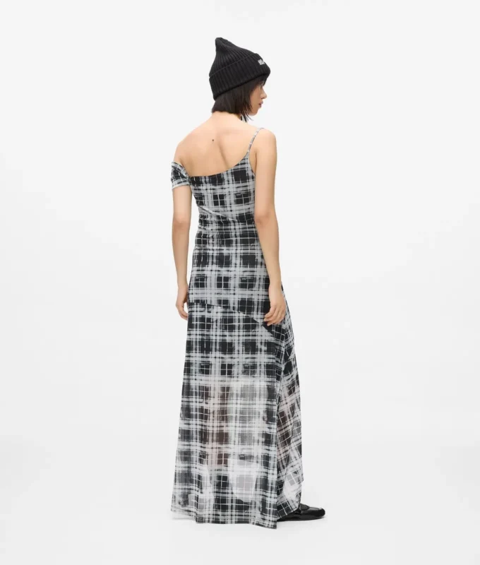 Maxikleid aus kariertem Mesh Maxikleid aus kariertem Mesh