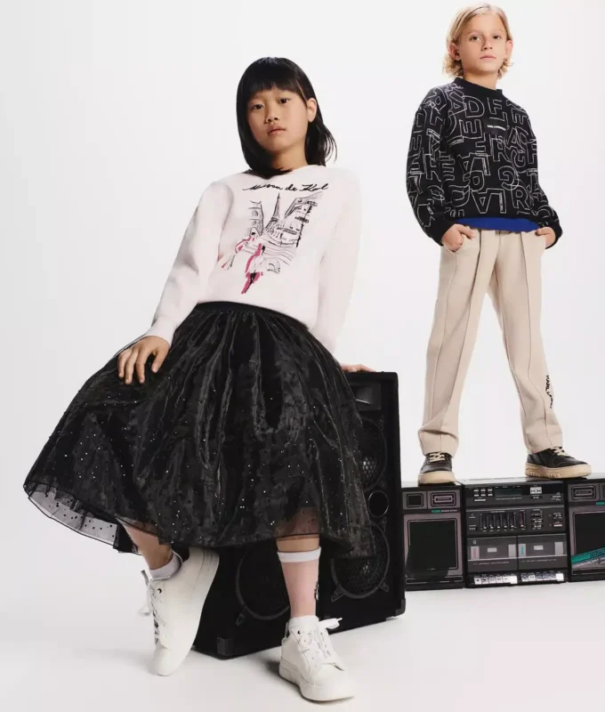 Mädchenrock aus Strass-Mesh Mädchenrock aus Strass-Mesh