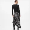 Midi-Kleid mit Paris-Skizzen Midi-Kleid mit Paris-Skizzen