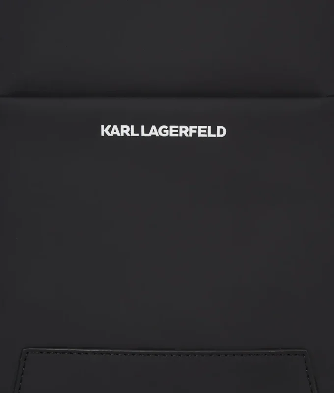 Minimalistische Umhängetasche mit Logo