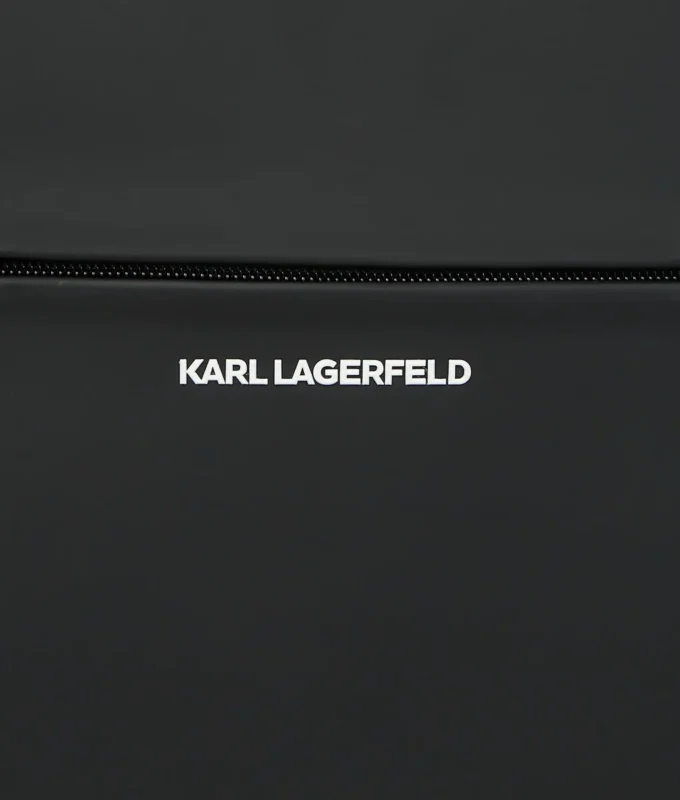 Minimalistischer Rucksack mit Logo Minimalistischer Rucksack mit Logo