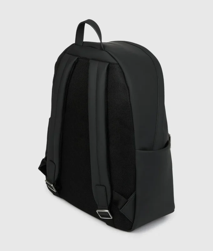 Minimalistischer Rucksack mit Logo Minimalistischer Rucksack mit Logo