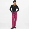 Mom-Jeans mit Sprühfarbe Mom-Jeans mit Sprühfarbe