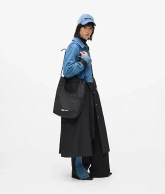 Nylon-Tragetasche mit Kordelzug Nylon-Tragetasche mit Kordelzug