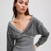 OFF-SHOULDER-SWEATKLEID OFF-SHOULDER-SWEATKLEID