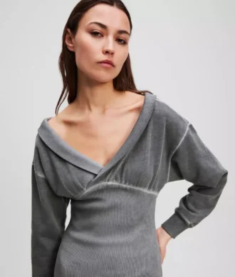 OFF-SHOULDER-SWEATKLEID