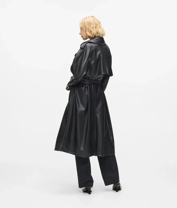 Perforierter Trenchcoat aus Kunstleder