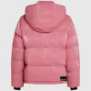 Perlmuttfarbene Pufferjacke Perlmuttfarbene Pufferjacke