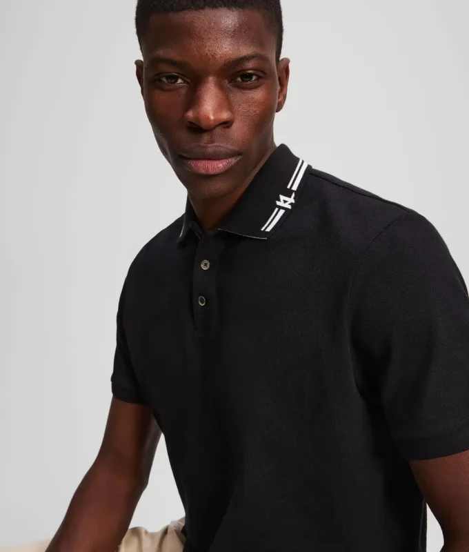 POLOSHIRT MIT KONTRASTREISEN