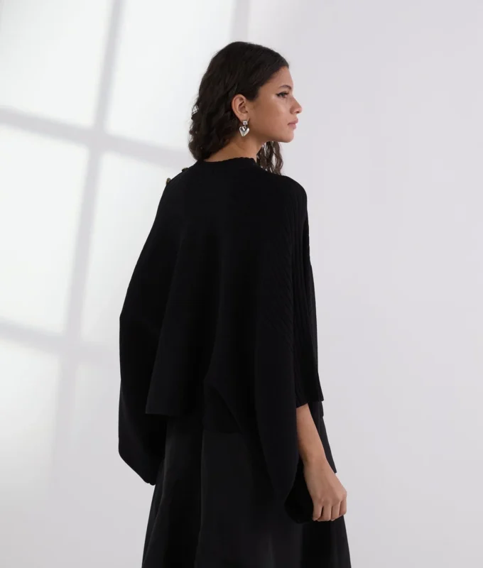 PONCHO AUS RIPPSTRICK PONCHO AUS RIPPSTRICK