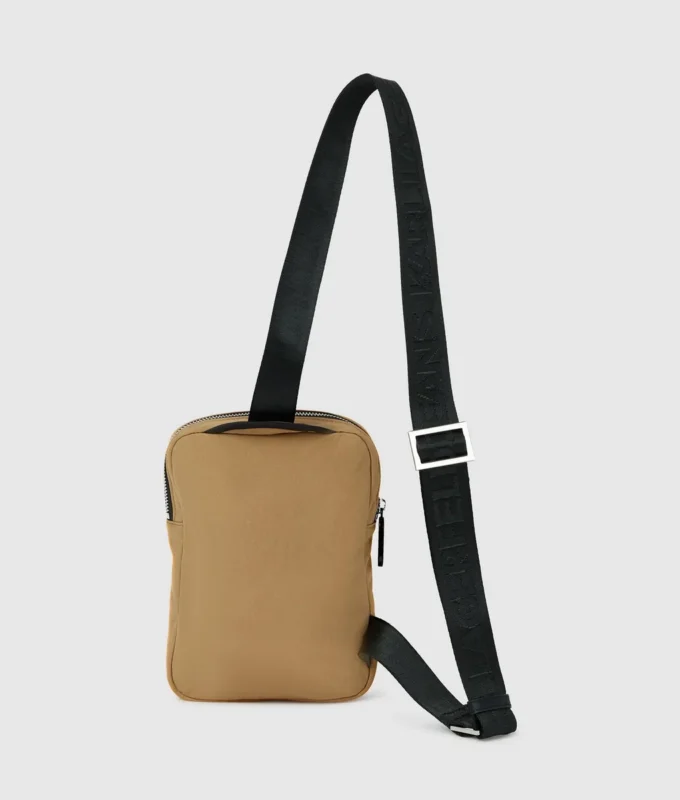 Praktische Sling-Tasche mit Kordelzug Praktische Sling-Tasche mit Kordelzug
