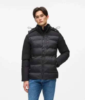 Pufferjacke mit Kapuze