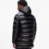 Pufferjacke mit Kapuze Pufferjacke mit Kapuze