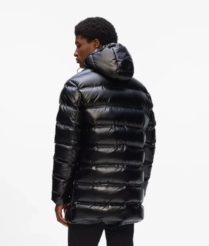 Pufferjacke mit Kapuze Pufferjacke mit Kapuze