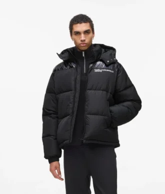 Pufferjacke mit Logo