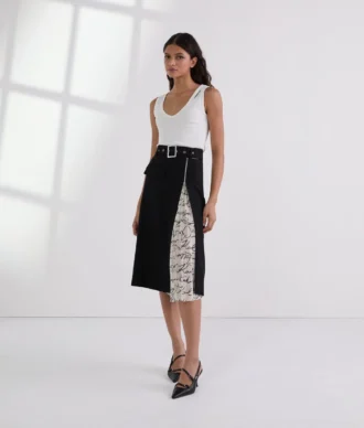 ROCK MIT PLISSEEDETAILS ROCK MIT PLISSEEDETAILS