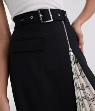 ROCK MIT PLISSEEDETAILS ROCK MIT PLISSEEDETAILS