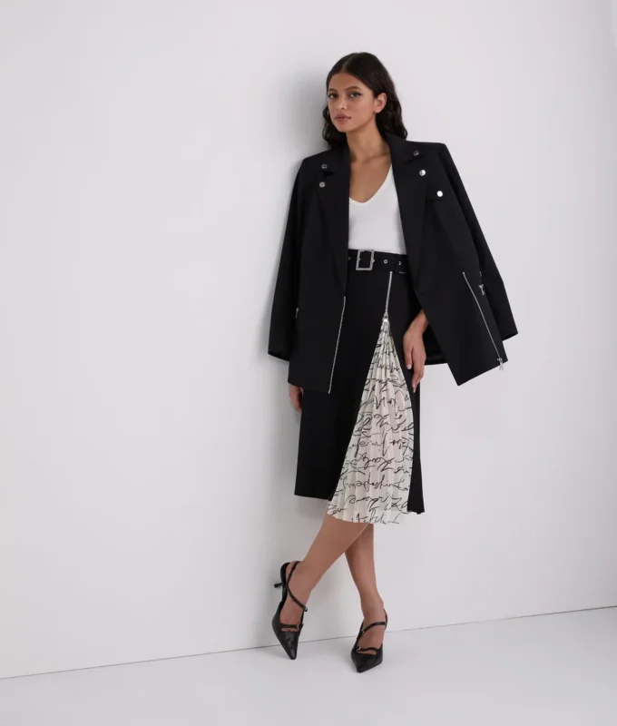 ROCK MIT PLISSEEDETAILS ROCK MIT PLISSEEDETAILS