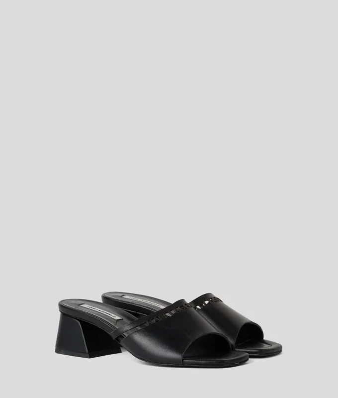 SANDALEN MIT AUSGESCHNITTENEM ABSATZ