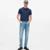 Schmal geschnittenes Logo-T-Shirt