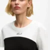 Signature-T-Shirt in Monochrom Signature-T-Shirt in Monochrom