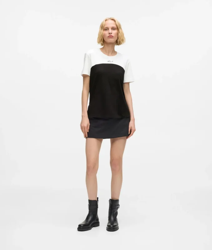 Signature-T-Shirt in Monochrom Signature-T-Shirt in Monochrom