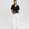 SIGNATURE V-NECK T-SHIRT SIGNATURE V-NECK T-SHIRT