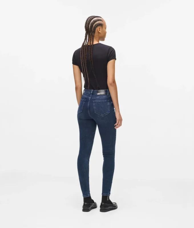 Skinny-Jeans mit hoher Taille Skinny-Jeans mit hoher Taille