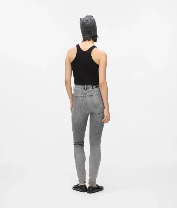 Skinny-Jeans mit hoher Taille Skinny-Jeans mit hoher Taille