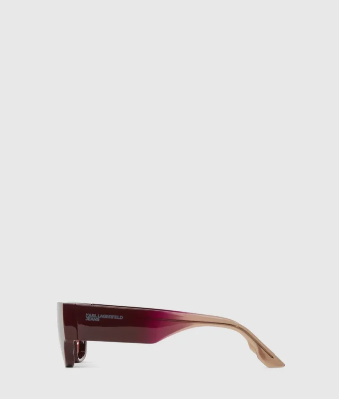 Sonnenbrille mit tiefen Bügeln