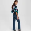 STRAIGHT-JEANS MIT SPLIT-SAUM UND HOHER TAILLE STRAIGHT-JEANS MIT SPLIT-SAUM UND HOHER TAILLE