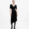 Strickkleid mit Gürtel Strickkleid mit Gürtel
