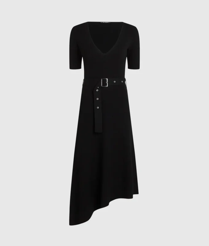 Strickkleid mit Gürtel Strickkleid mit Gürtel
