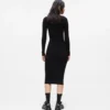 Strickkleid mit Reißverschluss vorne Strickkleid mit Reißverschluss vorne