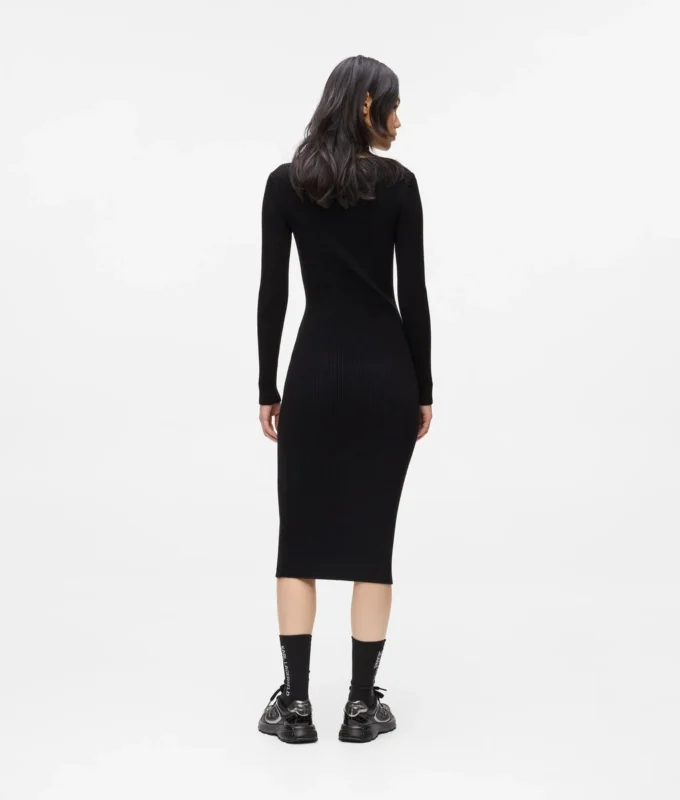 Strickkleid mit Reißverschluss vorne Strickkleid mit Reißverschluss vorne