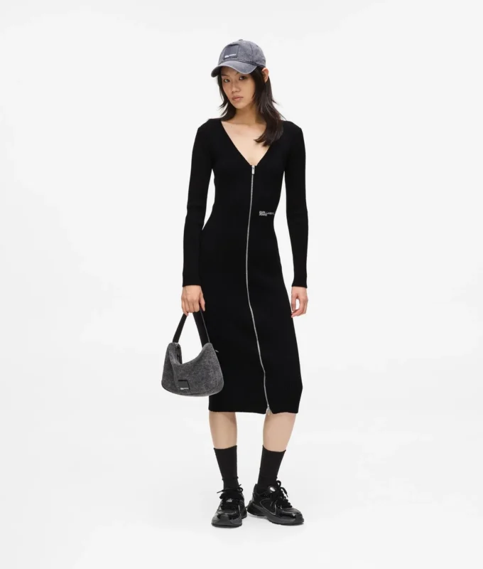 Strickkleid mit Reißverschluss vorne Strickkleid mit Reißverschluss vorne