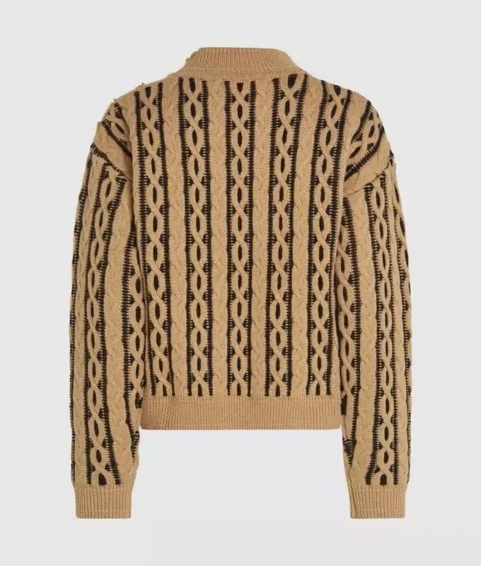 Strickpullover mit Rollkragen und Zopfmuster Strickpullover mit Rollkragen und Zopfmuster