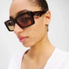 SUNGLASSES MIT SIGNATURE-AUSSCHNITT SUNGLASSES MIT SIGNATURE-AUSSCHNITT
