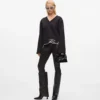 Sweatshirt mit charakteristischem Saum Sweatshirt mit charakteristischem Saum