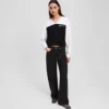 SWEATSHIRT MIT V-AUSSCHNITT SWEATSHIRT MIT V-AUSSCHNITT