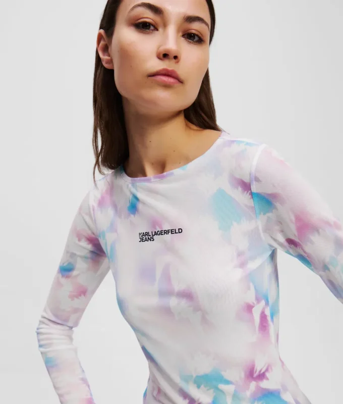 T-SHIRT MIT BLUMENMUSTER T-SHIRT MIT BLUMENMUSTER