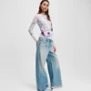 T-SHIRT MIT BLUMENMUSTER T-SHIRT MIT BLUMENMUSTER