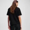 T-SHIRT MIT BLUMENPRINT T-SHIRT MIT BLUMENPRINT