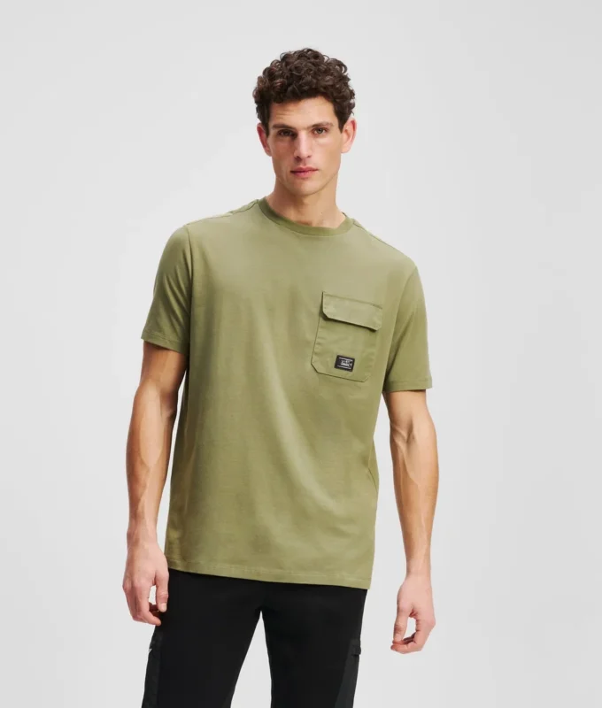 T-SHIRT MIT BRUSTTASCHE T-SHIRT MIT BRUSTTASCHE