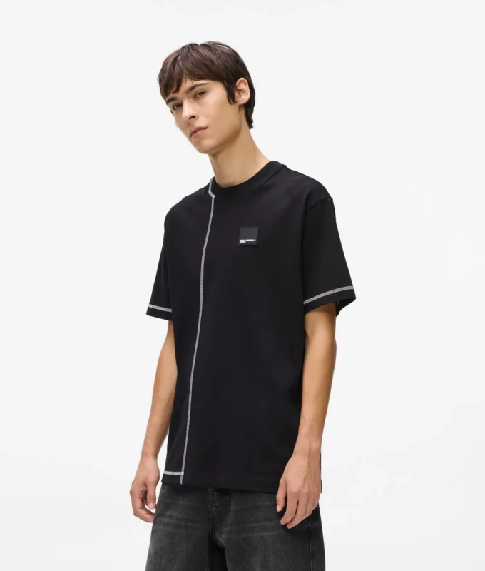 T-Shirt mit Kontrastnähten
