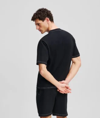 T-SHIRT MIT KONTRASTSTICH