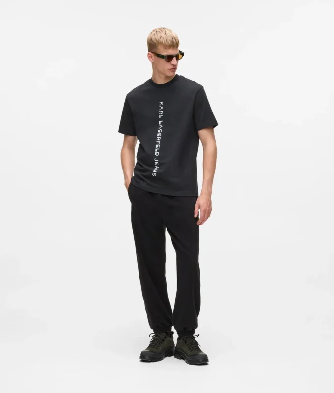 T-Shirt mit vertikalem Logo T-Shirt mit vertikalem Logo