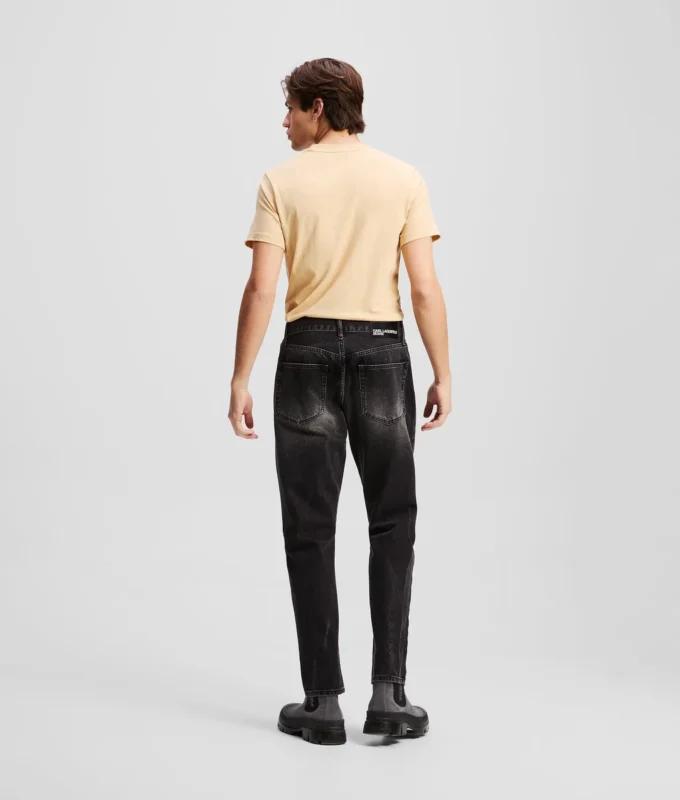 TAPERED JEANS