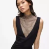 V-Ausschnitt-Kleid aus Strass-Mesh