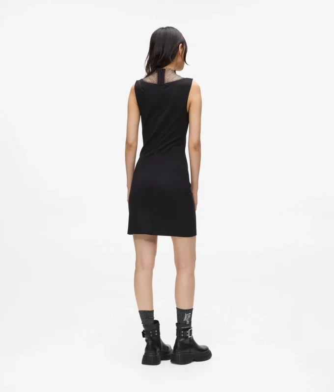 V-Ausschnitt-Kleid aus Strass-Mesh